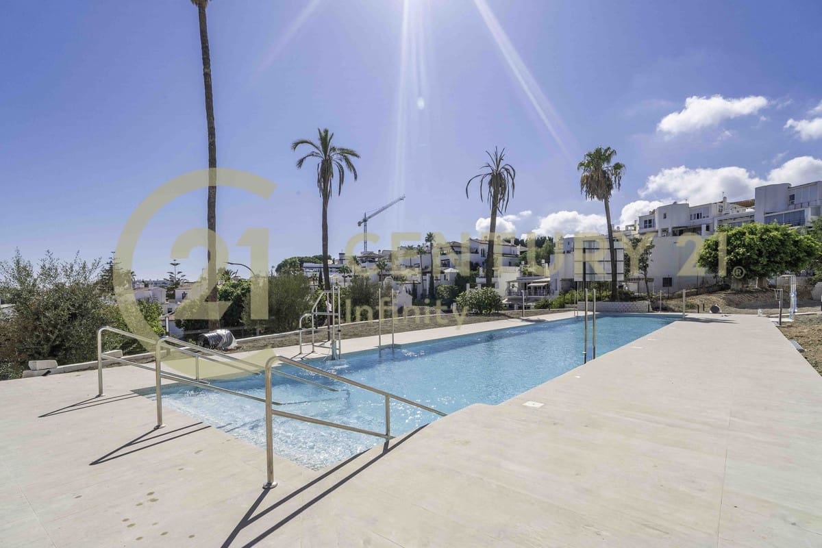 3 bedroom Apartment for sale in Torremolinos with pool garage - € 630,000 (Ref: 9184331)