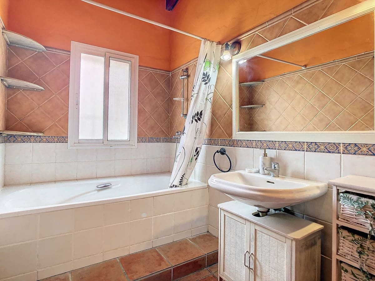2 Zimmer Villa zu verkaufen in Coin mit Garage - 295.000 € (Ref: 9194187)