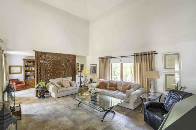 6 soverom Villa til salgs i Entrerrios, Mijas med svømmebasseng garasje - € 1 195 000 (Ref: 9200102)