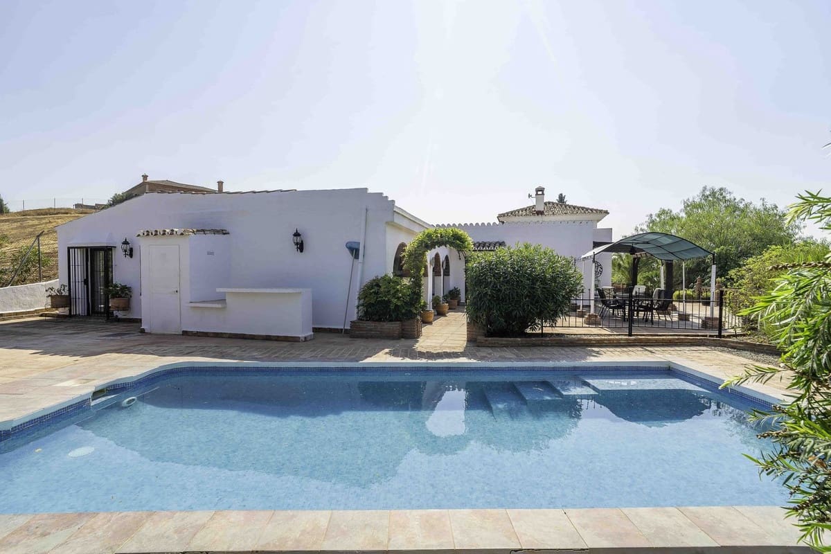 6 camera da letto Villa in vendita in Entrerrios con piscina garage - 1.195.000 € (Rif: 9200102)