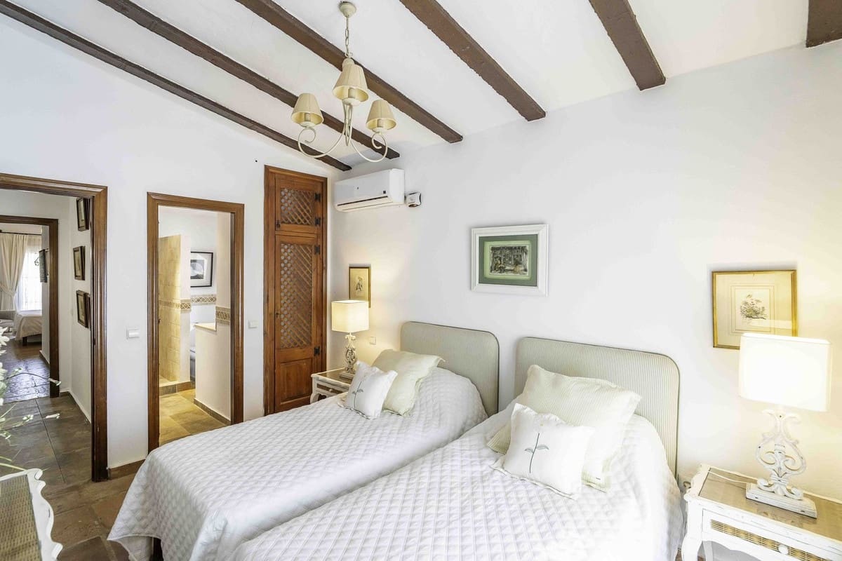 6 camera da letto Villa in vendita in Entrerrios con piscina garage - 1.195.000 € (Rif: 9200102)