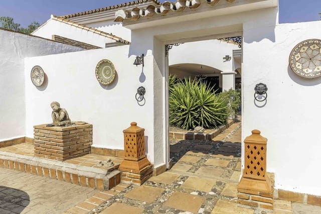 6 soverom Villa til salgs i Entrerrios, Mijas med svømmebasseng garasje - € 1 195 000 (Ref: 9200102)