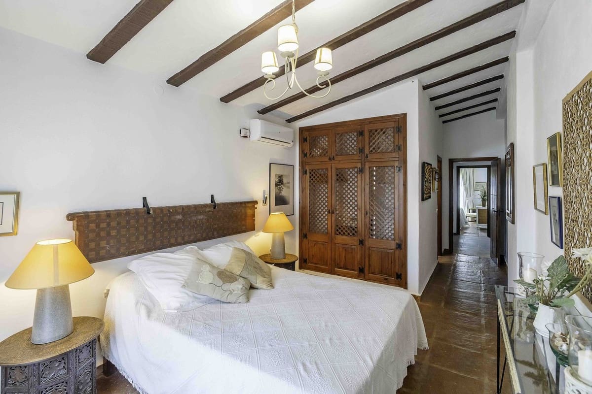 6 camera da letto Villa in vendita in Entrerrios con piscina garage - 1.195.000 € (Rif: 9200102)