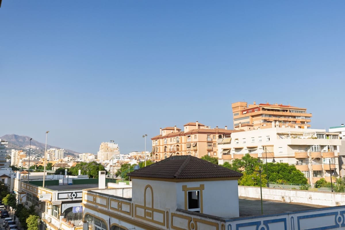 Apartamento de 3 habitaciones en Fuengirola en venta con garaje - 369.000 € (Ref: 9274144)