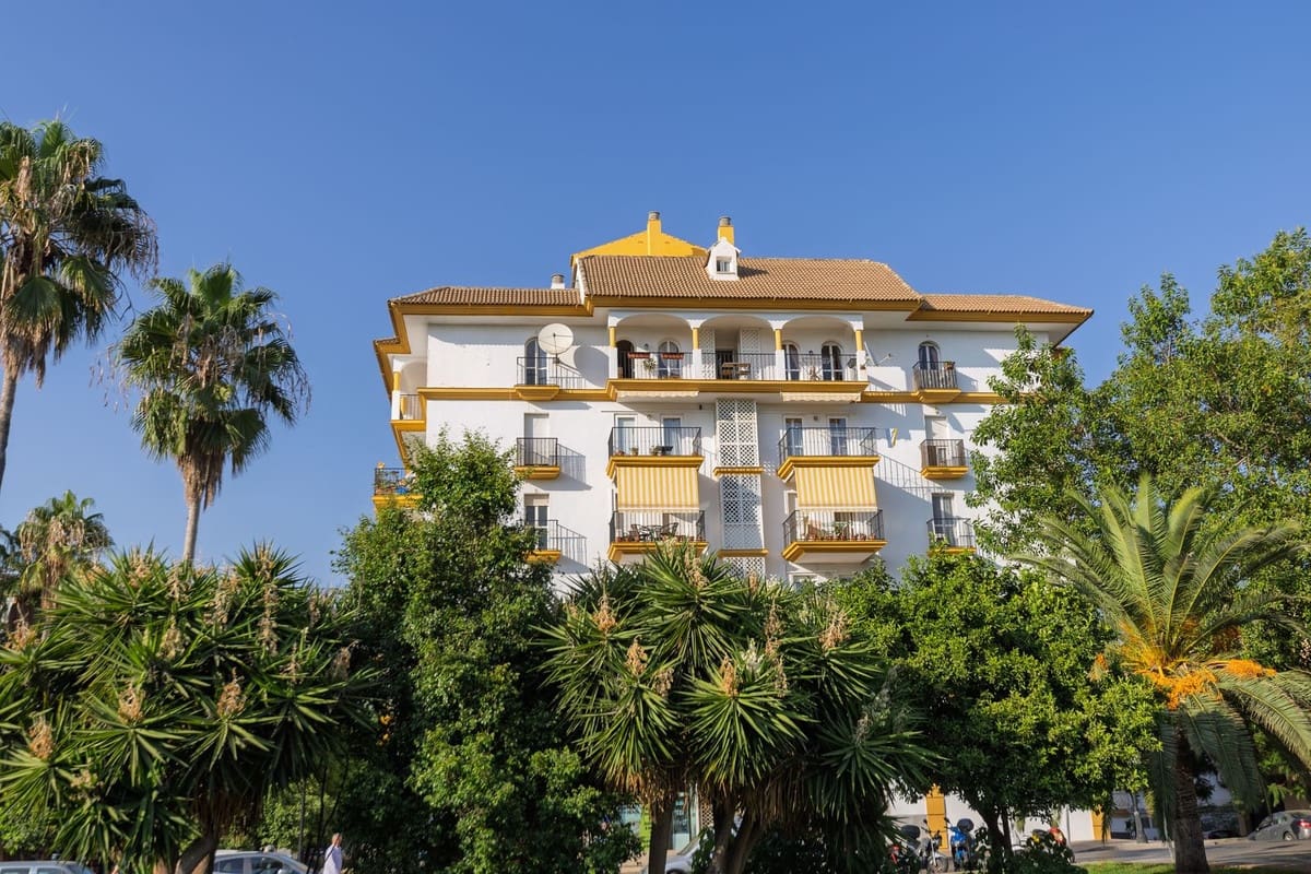 Apartamento de 3 habitaciones en Fuengirola en venta con garaje - 369.000 € (Ref: 9274144)