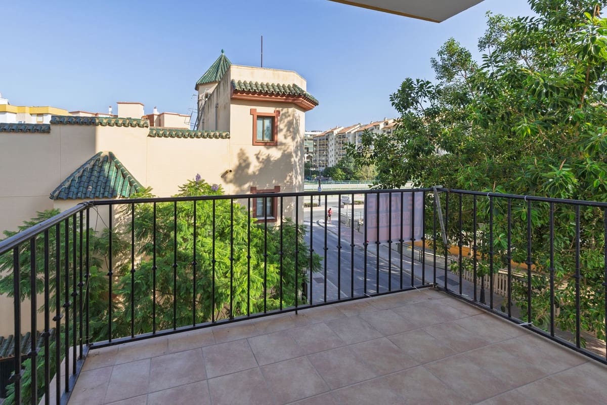 Apartamento de 3 habitaciones en Fuengirola en venta con garaje - 369.000 € (Ref: 9274144)