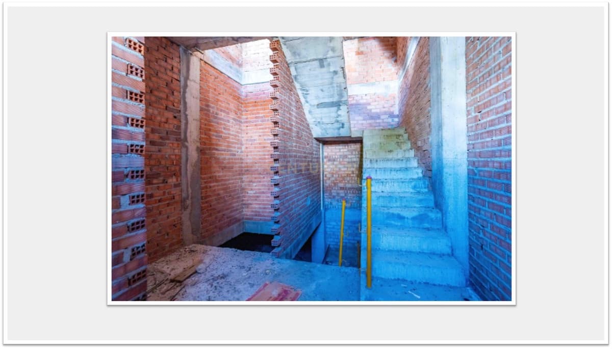 Local Comercial de 10 habitaciones en Alhaurín el Grande en venta - 1.580.000 € (Ref: 9279623)