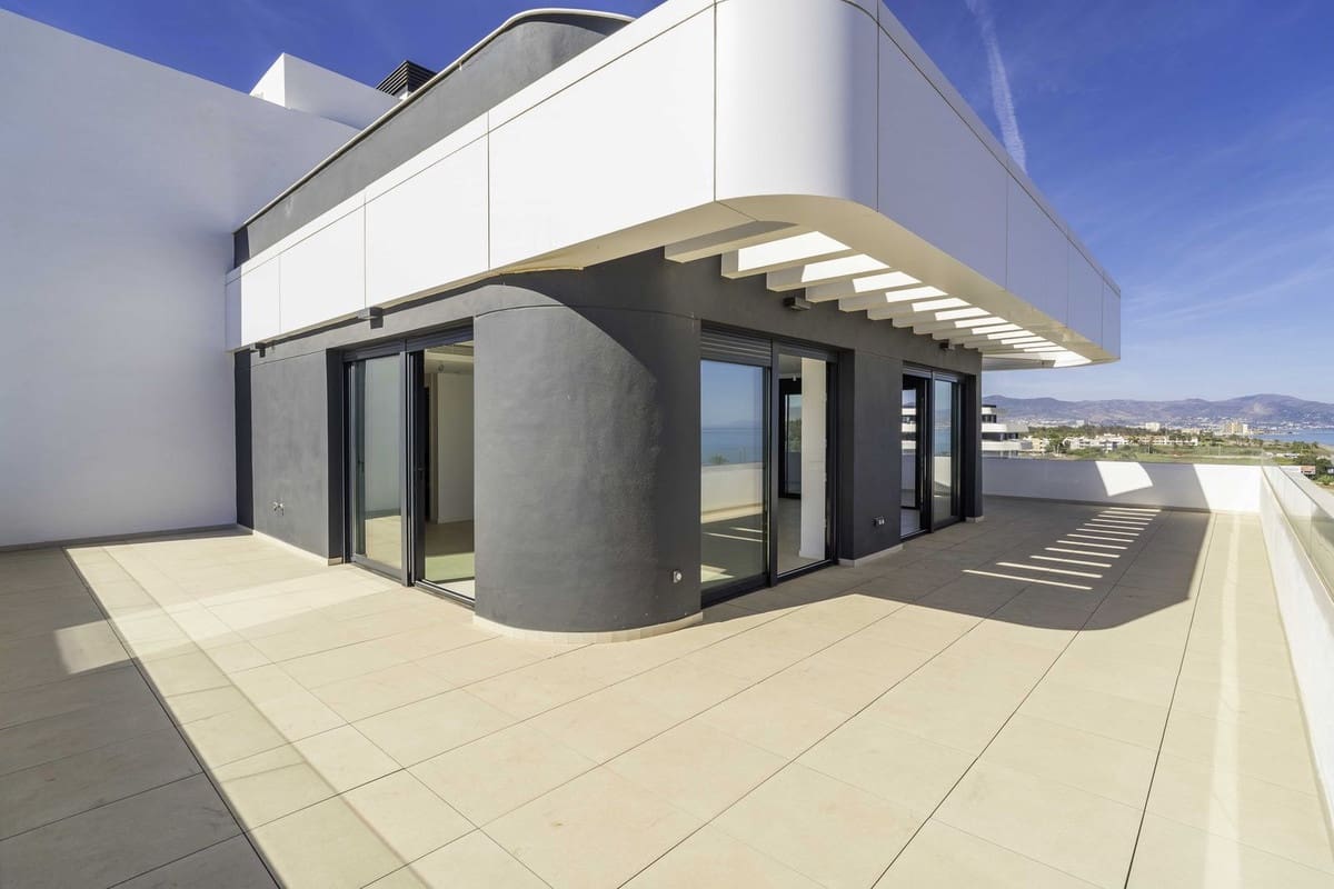 4 soveværelse Penthouse til salg i Torremolinos med swimmingpool garage - € 2.180.000 (Ref: 9289659)