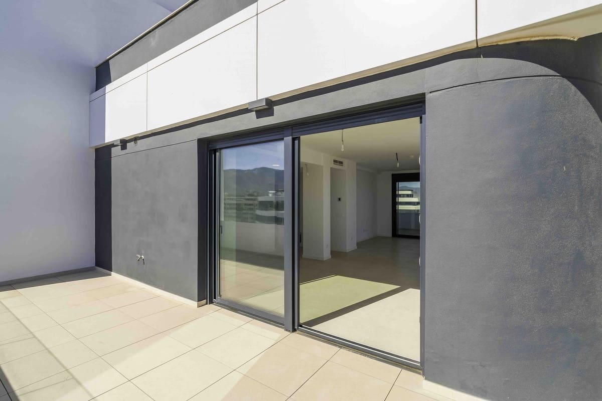 4 soveværelse Penthouse til salg i Torremolinos med swimmingpool garage - € 2.180.000 (Ref: 9289659)