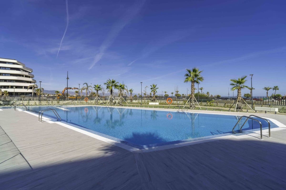 4 soveværelse Penthouse til salg i Torremolinos med swimmingpool garage - € 2.180.000 (Ref: 9289659)