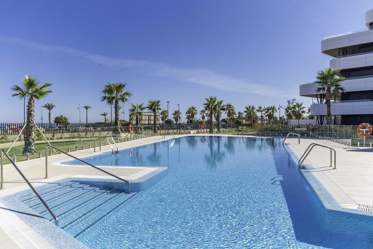 4 soveværelse Penthouse til salg i Torremolinos med swimmingpool garage - € 2.180.000 (Ref: 9289659)