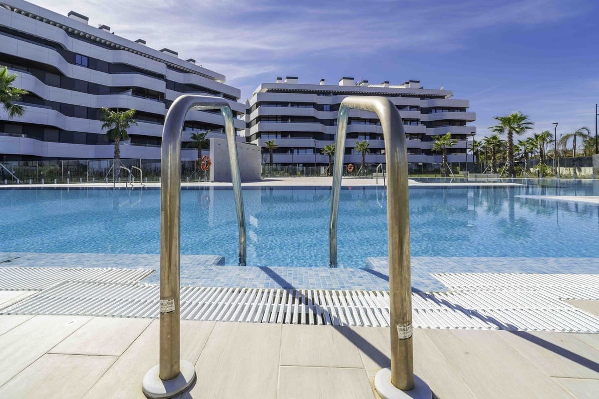 4 soveværelse Penthouse til salg i Torremolinos med swimmingpool garage - € 2.180.000 (Ref: 9289659)
