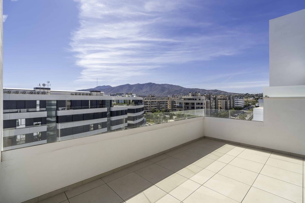 4 soveværelse Penthouse til salg i Torremolinos med swimmingpool garage - € 2.180.000 (Ref: 9289659)