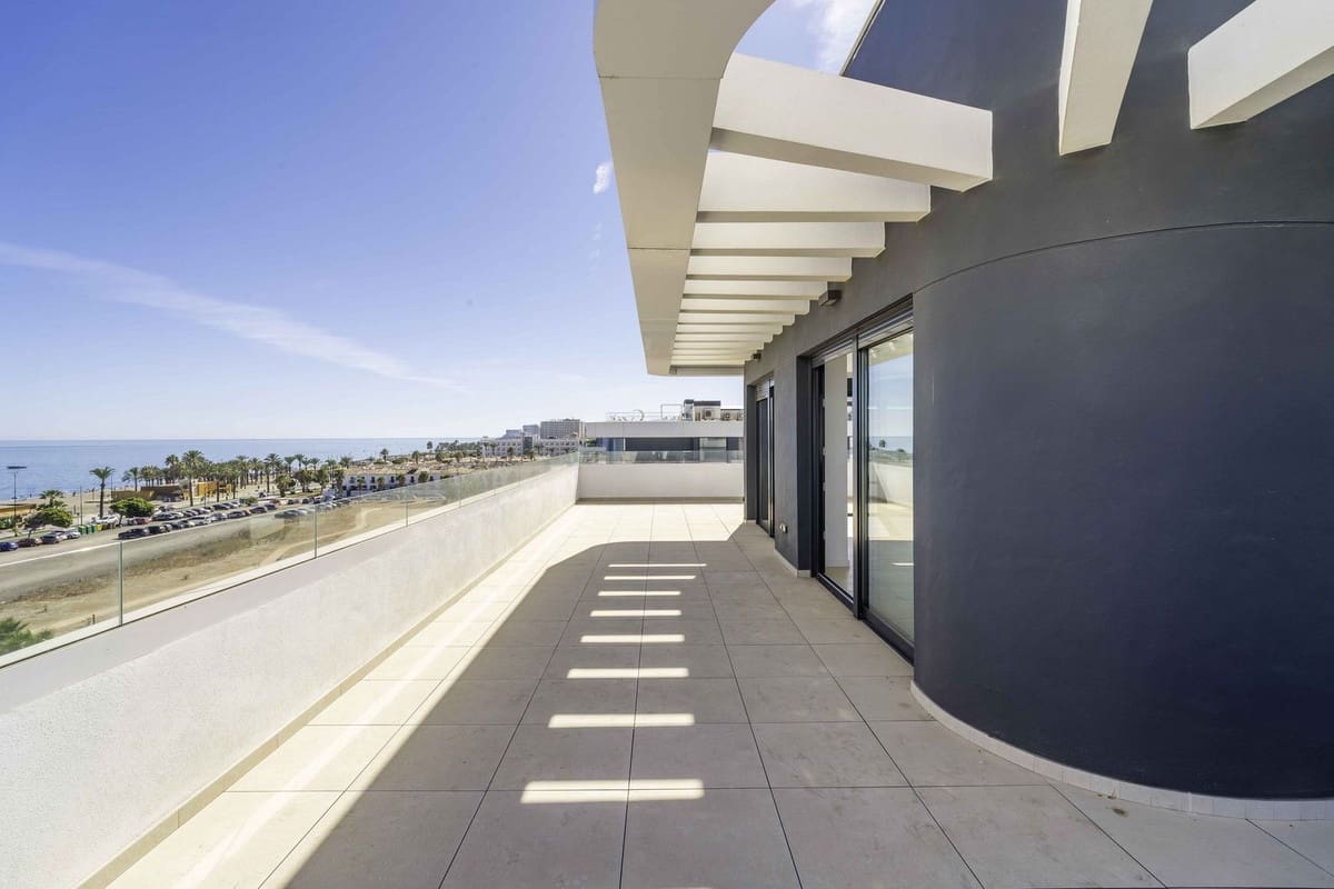 4 soveværelse Penthouse til salg i Torremolinos med swimmingpool garage - € 2.180.000 (Ref: 9289659)