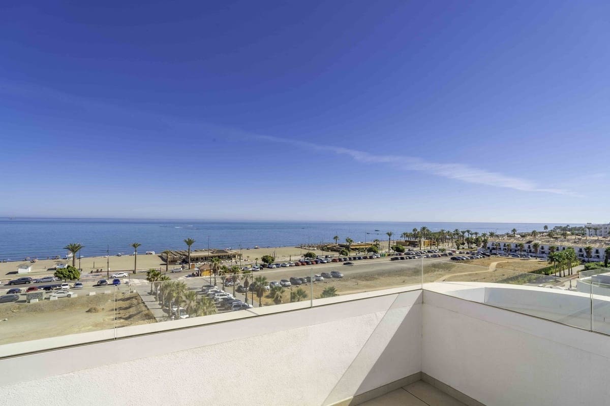 4 soveværelse Penthouse til salg i Torremolinos med swimmingpool garage - € 2.180.000 (Ref: 9289659)
