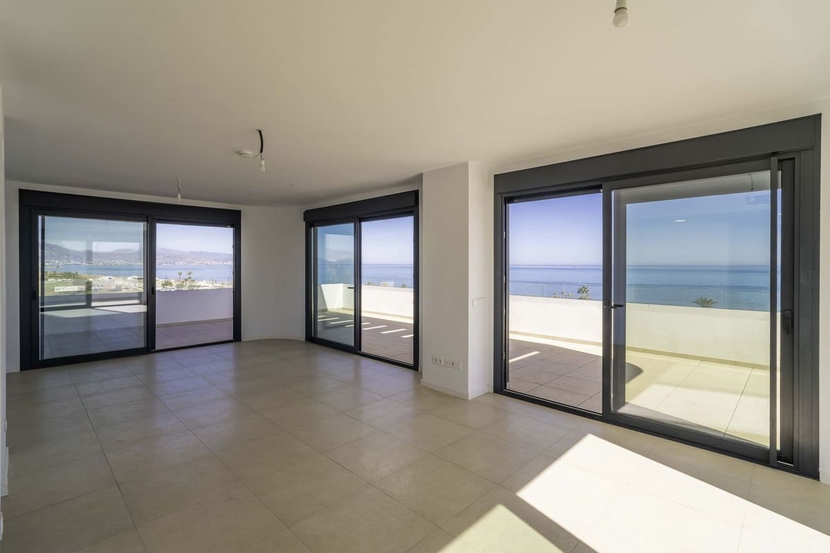 4 soveværelse Penthouse til salg i Torremolinos med swimmingpool garage - € 2.180.000 (Ref: 9289659)