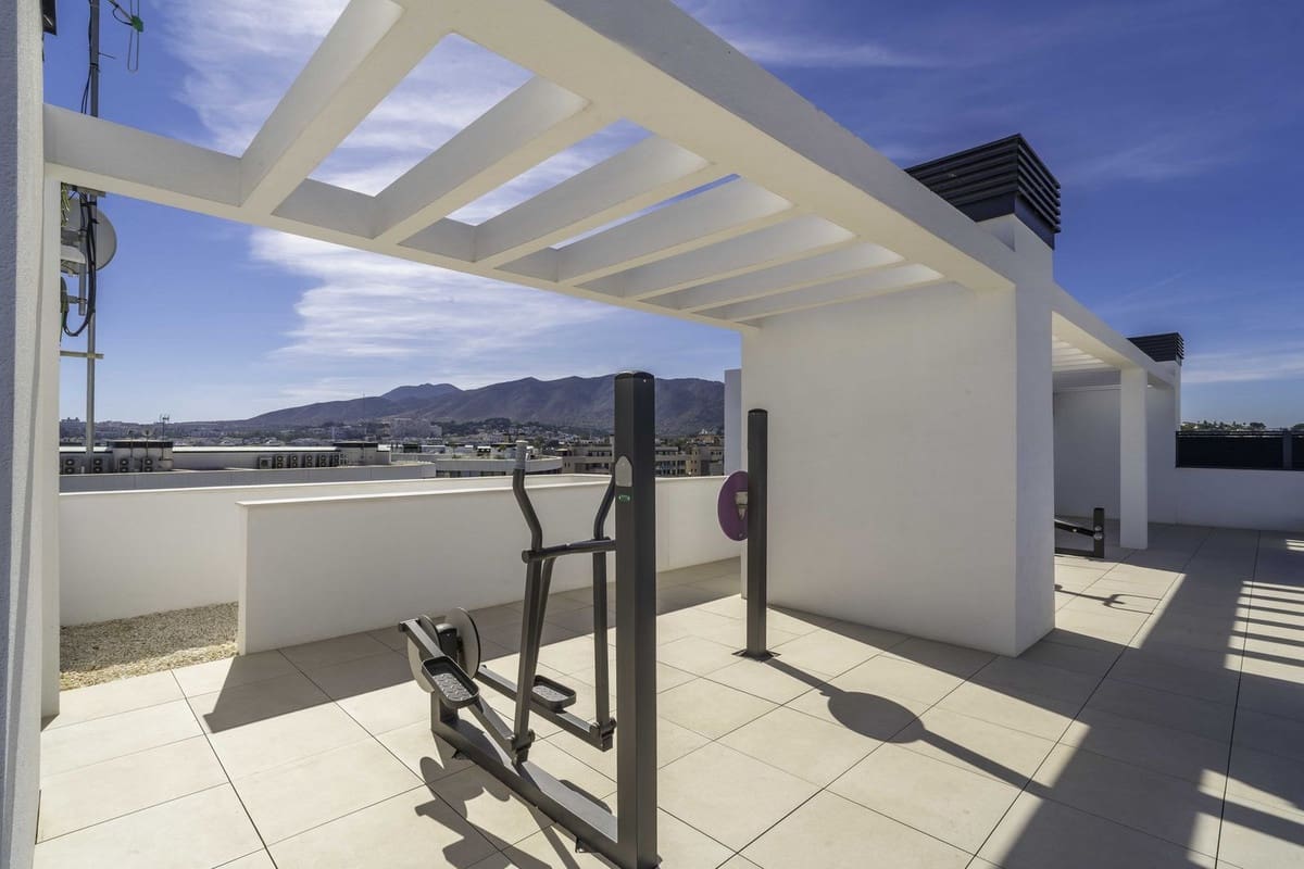 4 soveværelse Penthouse til salg i Torremolinos med swimmingpool garage - € 2.180.000 (Ref: 9289659)