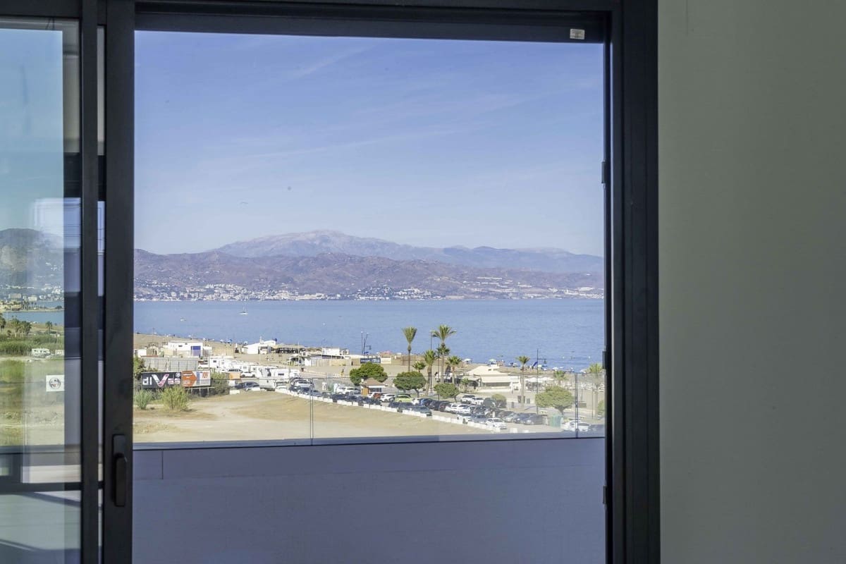 4 soveværelse Penthouse til salg i Torremolinos med swimmingpool garage - € 2.180.000 (Ref: 9289659)