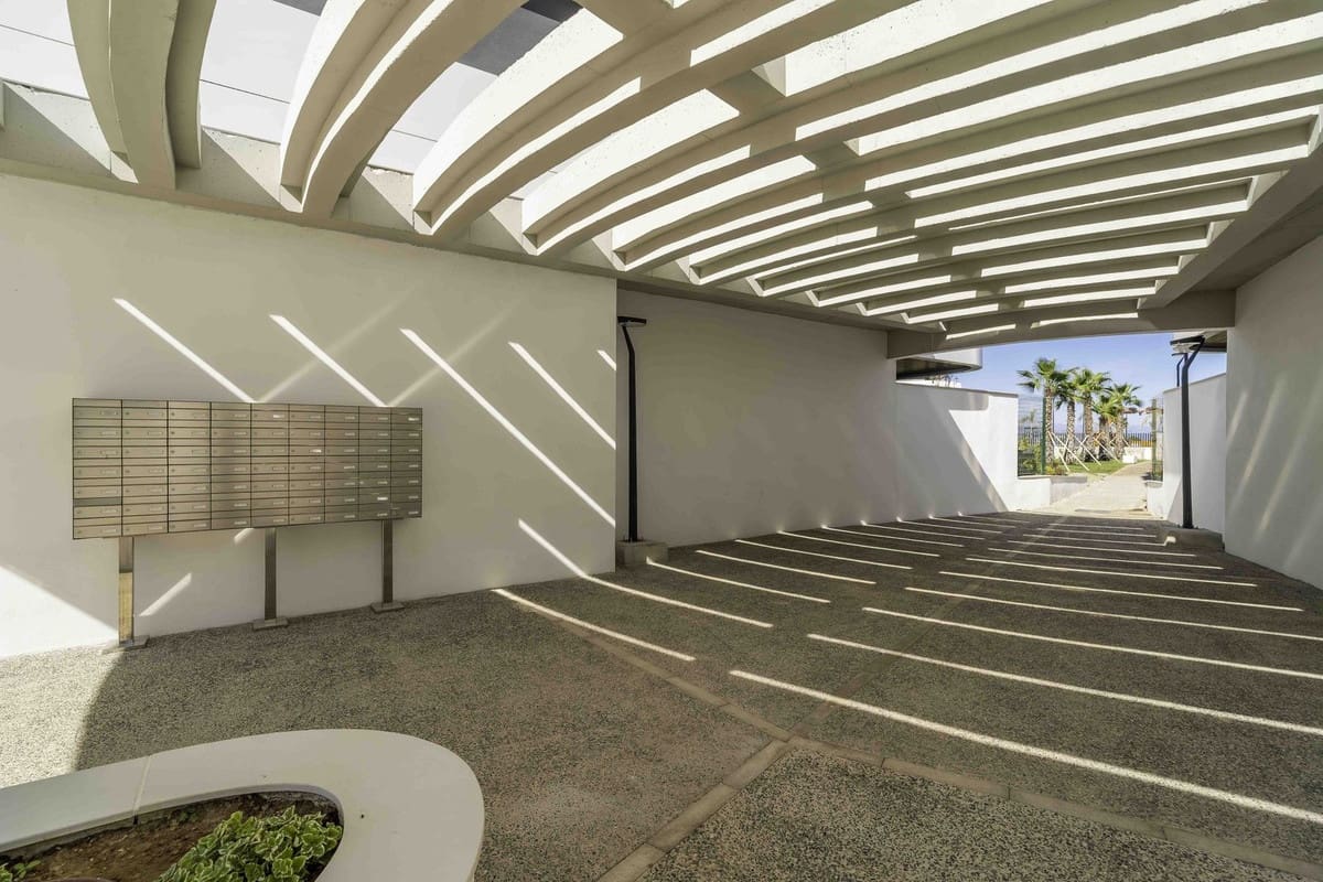 4 soveværelse Penthouse til salg i Torremolinos med swimmingpool garage - € 2.180.000 (Ref: 9289659)