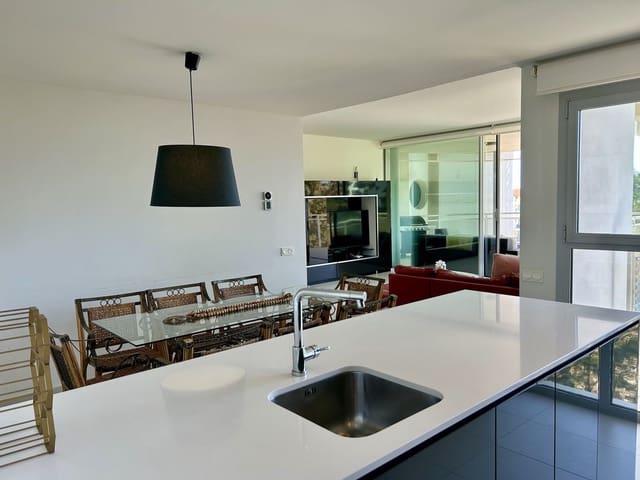 Apartamento de 3 habitaciones en Fuengirola en venta con piscina garaje - 635.000 € (Ref: 9298979)