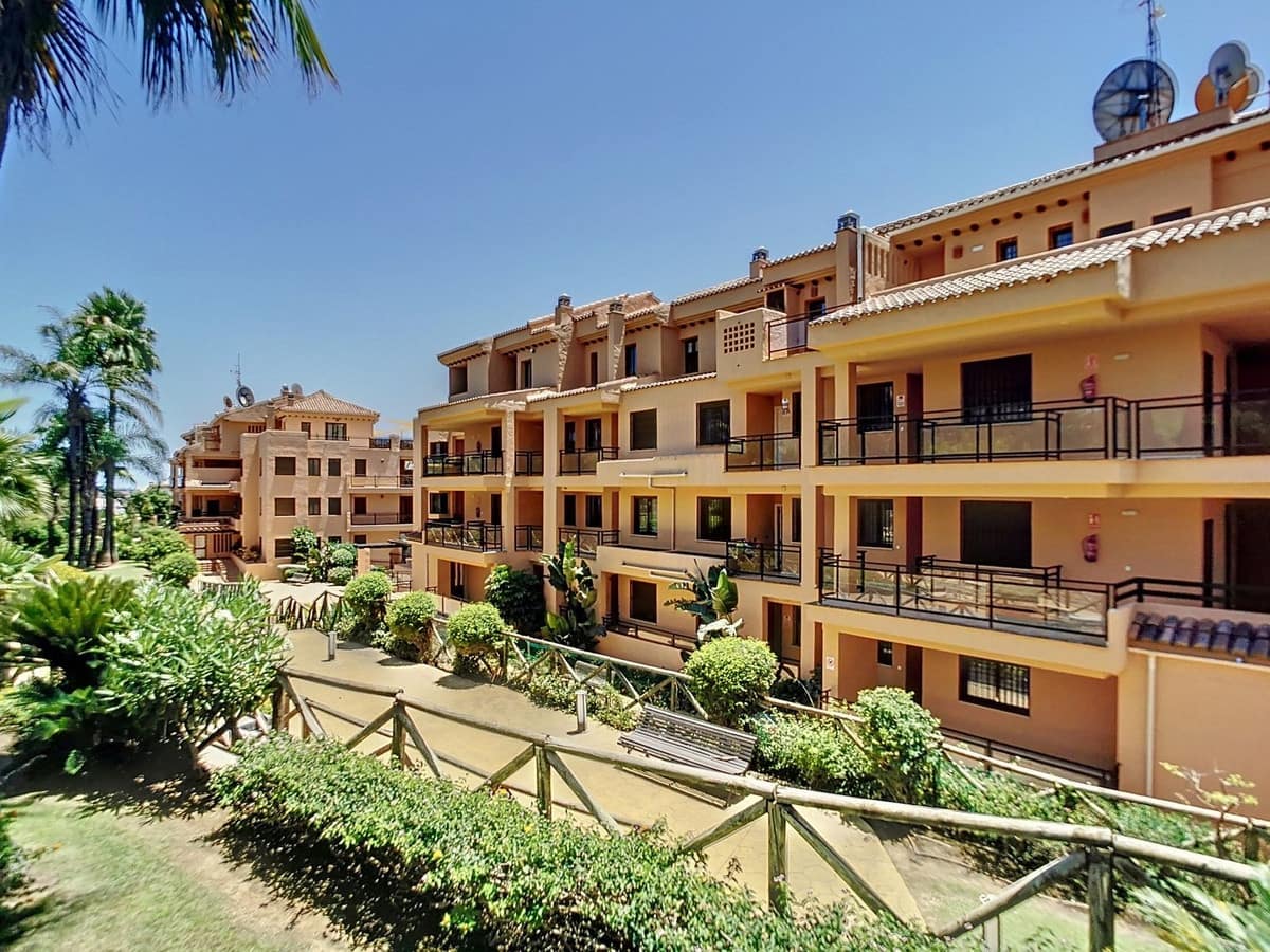 2 Zimmer Apartment zu verkaufen in La Cala de Mijas mit Pool Garage - 279.900 € (Ref: 9319953)