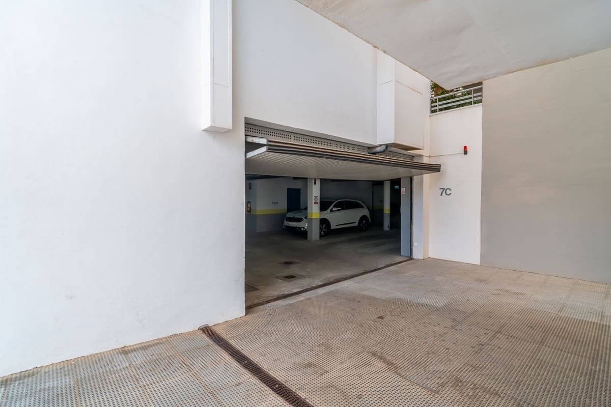 2 makuuhuone Huoneisto myytävänä paikassa La Cala de Mijas mukana uima-altaan 
autotalli - 357 000 € (Ref: 9325641)