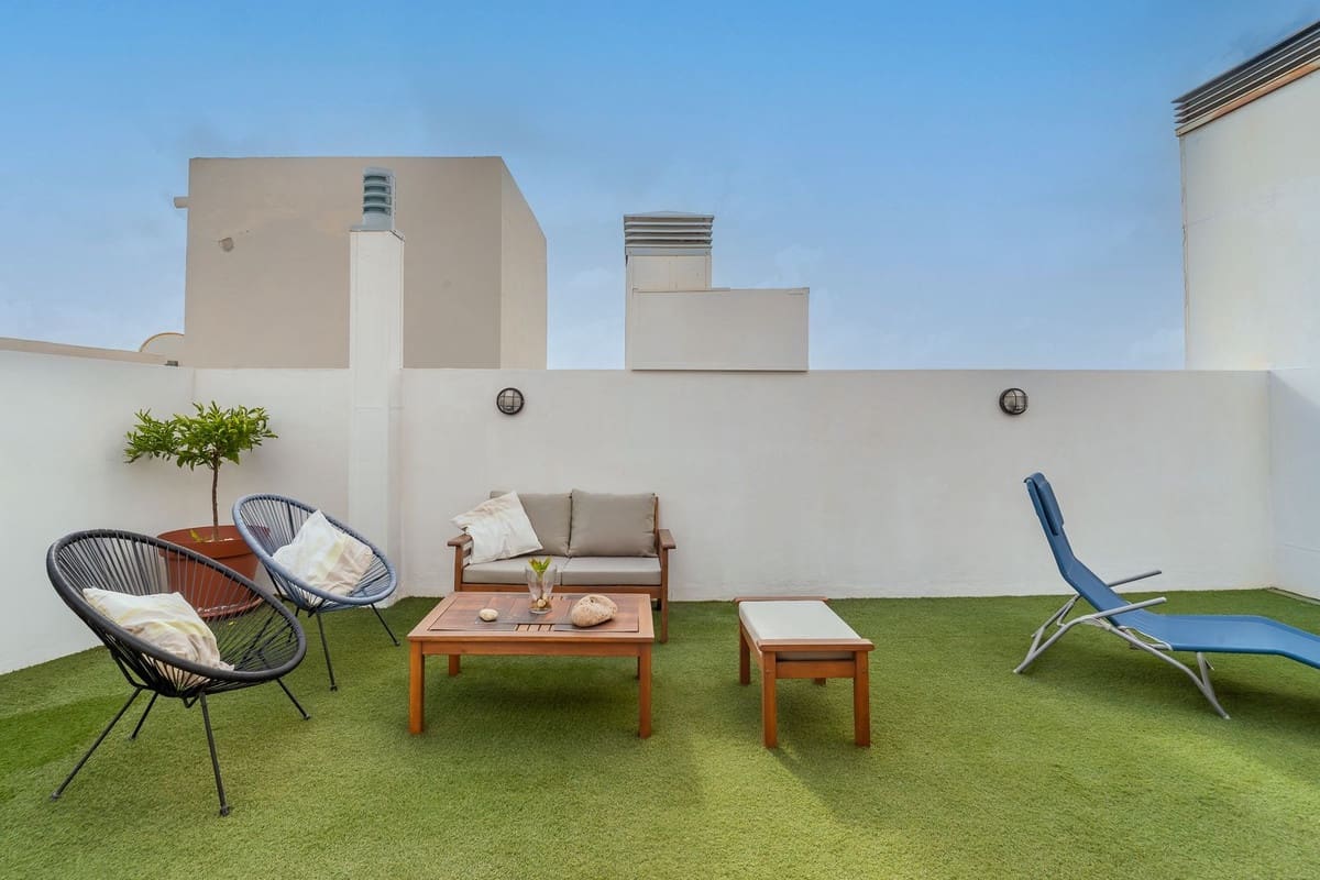 2 makuuhuone Huoneisto myytävänä paikassa La Cala de Mijas mukana uima-altaan 
autotalli - 357 000 € (Ref: 9325641)