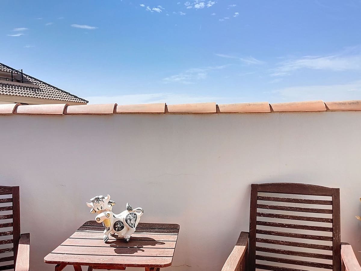 3 soverom Hus til salgs i Fuengirola med svømmebasseng garasje - € 550 000 (Ref: 9343618)