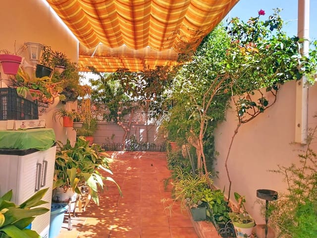 3 Zimmer Haus zu verkaufen in Fuengirola mit Pool Garage - 550.000 € (Ref: 9343618)