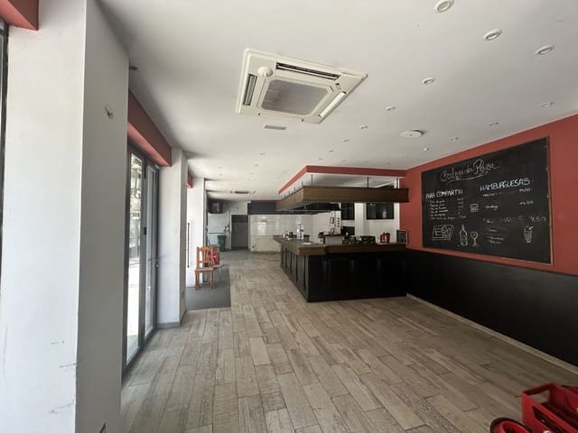 2 quarto Comercial para venda em Los Boliches , Fuengirola - 650 000 € (Ref: 9383569)