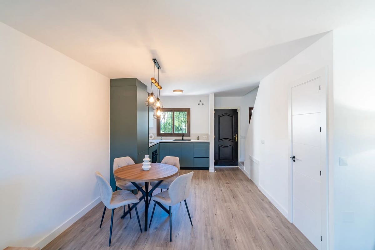 2 Zimmer Haus zu verkaufen in Mijas mit Pool Garage - 319.000 € (Ref: 9402577)