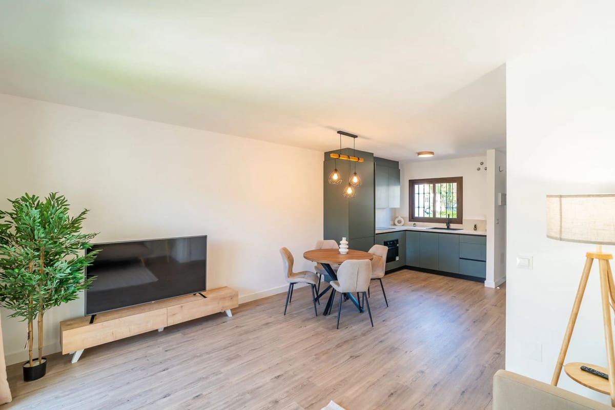 2 Zimmer Haus zu verkaufen in Mijas mit Pool Garage - 319.000 € (Ref: 9402577)