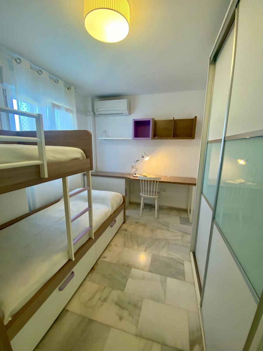 Ático de 3 habitaciones en Fuengirola en venta con piscina - 420.000 € (Ref: 9410316)