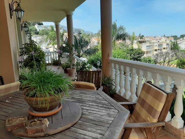 4 soveværelse Villa til salg i Mijas med swimmingpool garage - € 950.000 (Ref: 9412685)