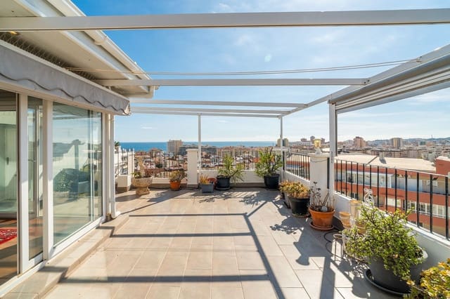 3 sypialnia Penthouse na sprzedaż w Fuengirola z basenem garażem - 1 250 000 € (Ref: 9444892)