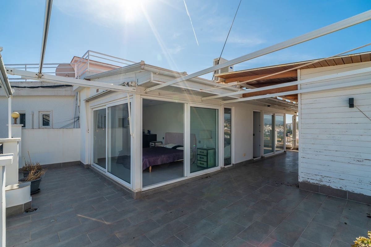 3 sypialnia Penthouse na sprzedaż w Fuengirola z basenem garażem - 1 250 000 € (Ref: 9444892)