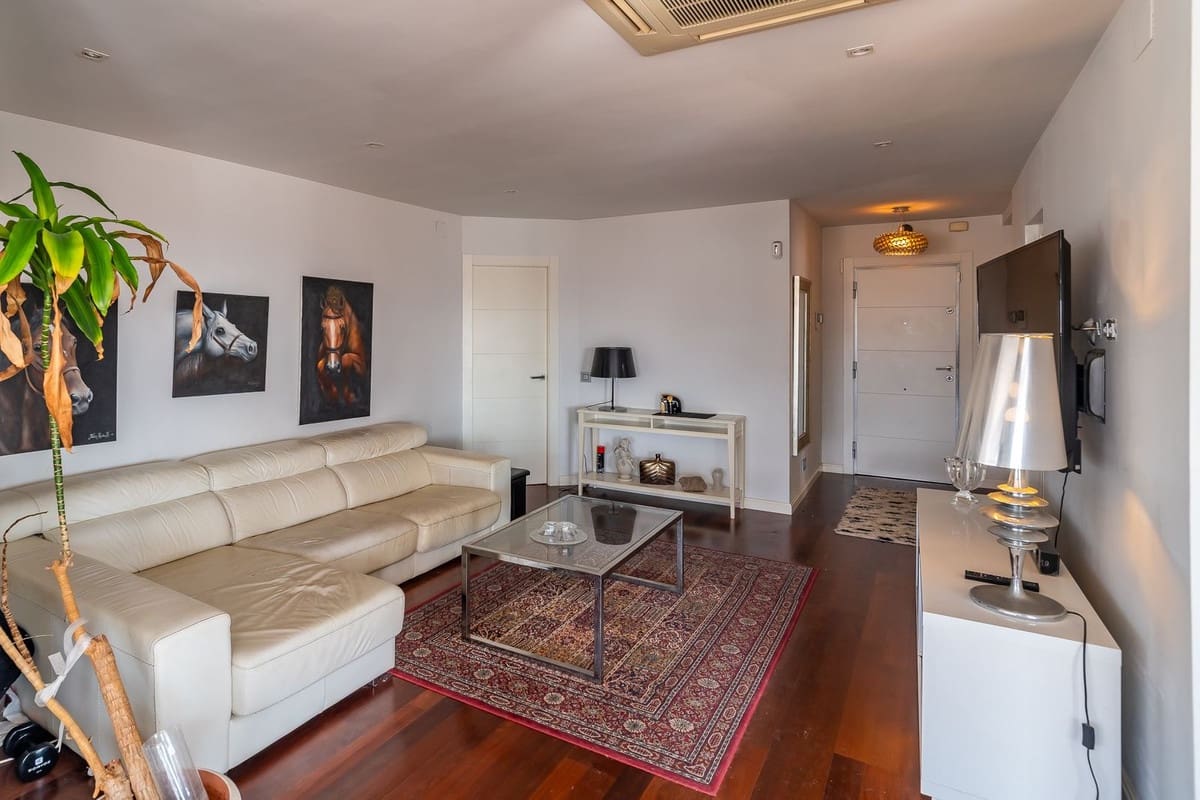 3 sypialnia Penthouse na sprzedaż w Fuengirola z basenem garażem - 1 250 000 € (Ref: 9444892)