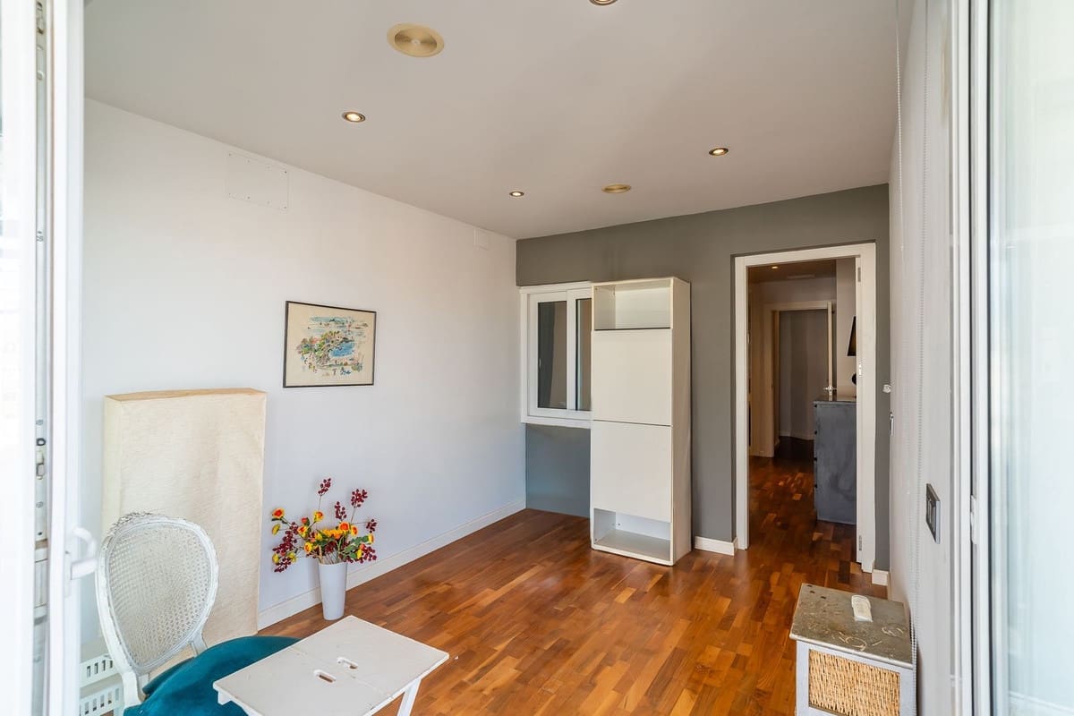 3 sypialnia Penthouse na sprzedaż w Fuengirola z basenem garażem - 1 250 000 € (Ref: 9444892)
