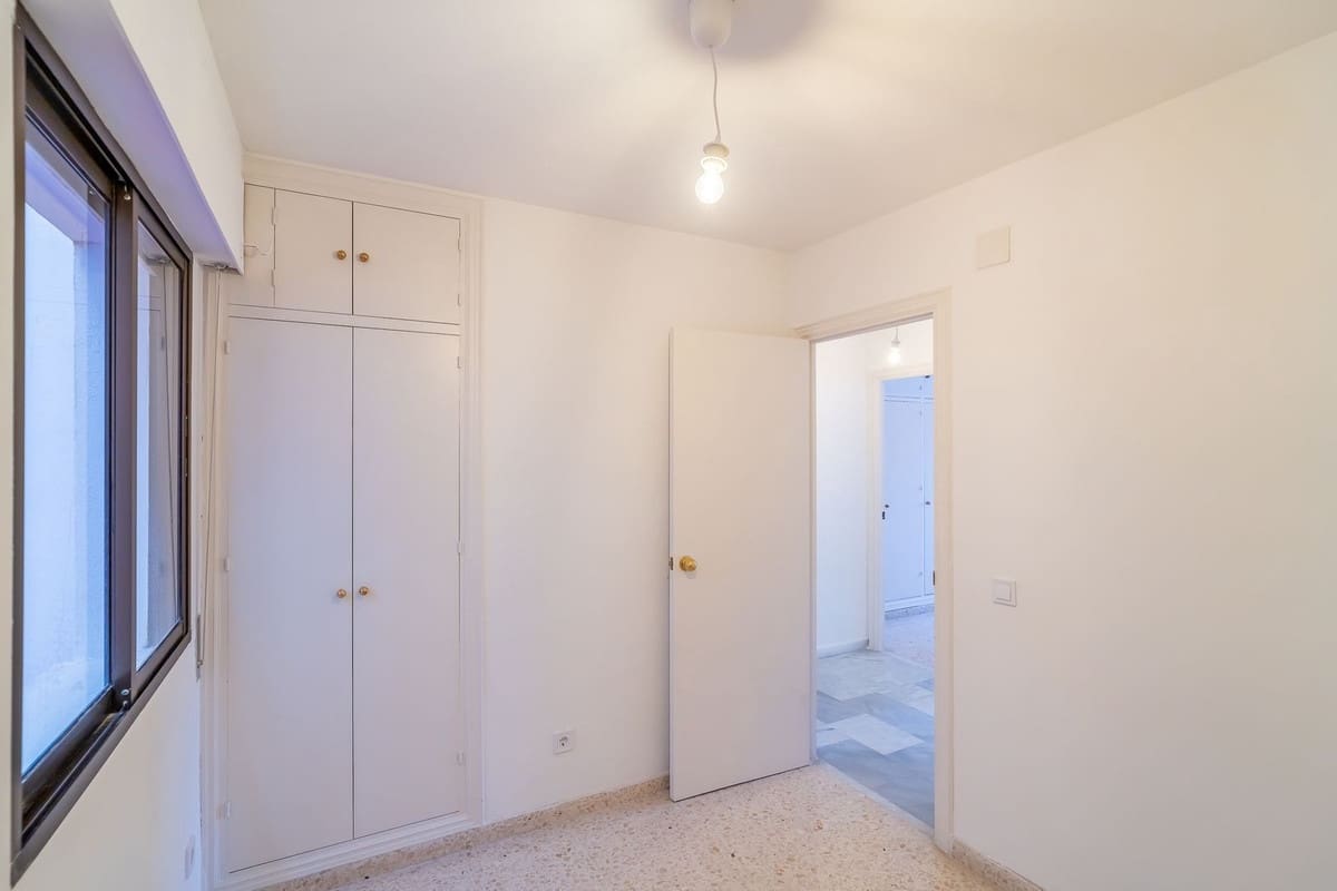 Apartamento de 3 habitaciones en Fuengirola en venta - 319.000 € (Ref: 9445529)