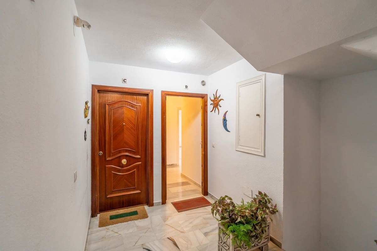 Apartamento de 3 habitaciones en Fuengirola en venta - 319.000 € (Ref: 9445529)