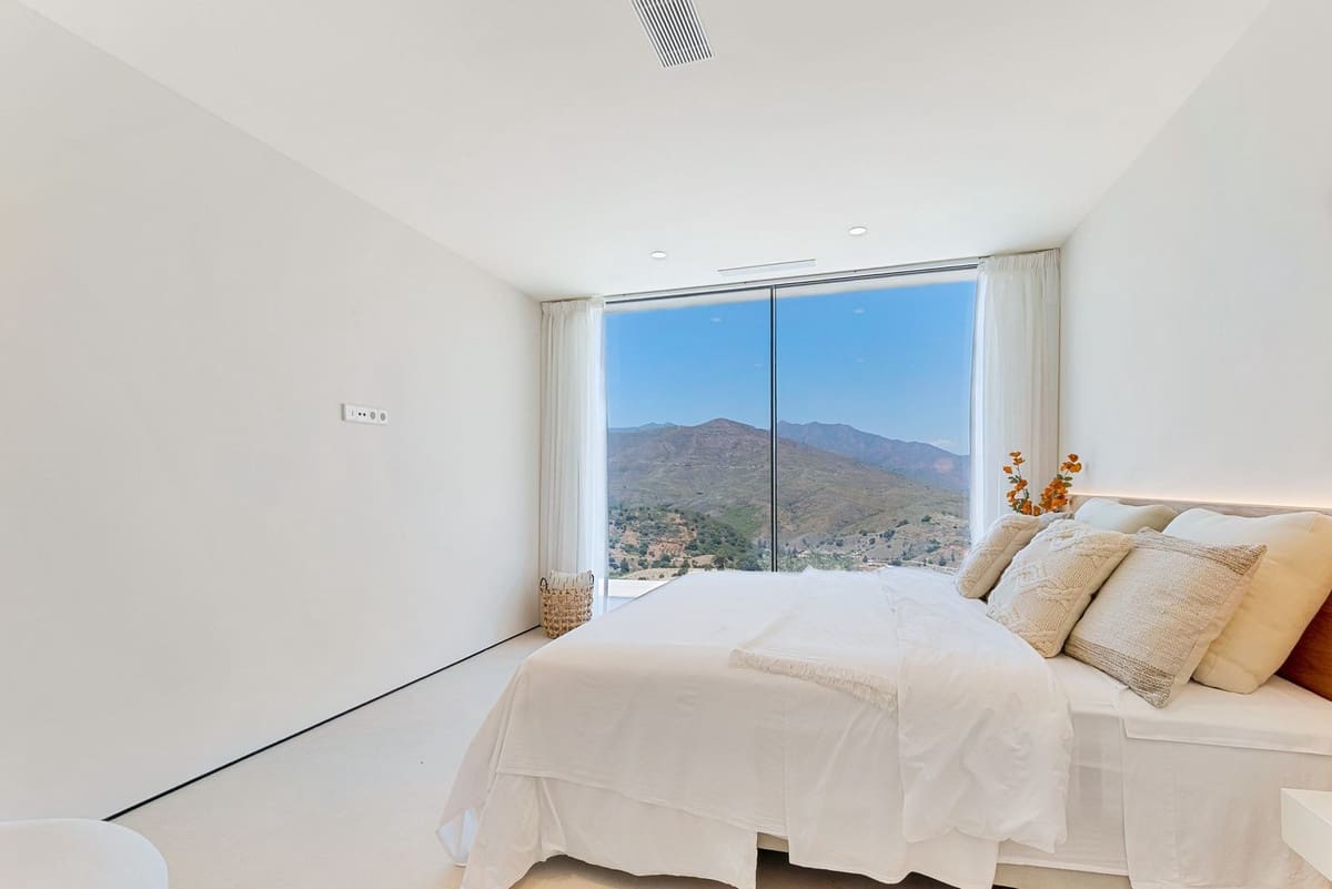 5 chambre Villa/Maison à vendre à Mijas Golf avec piscine garage - 3 100 000 € (Ref: 9450664)