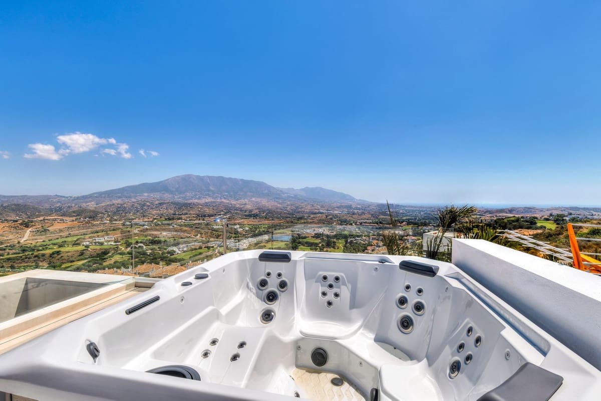 5 chambre Villa/Maison à vendre à Mijas Golf avec piscine garage - 3 100 000 € (Ref: 9450664)