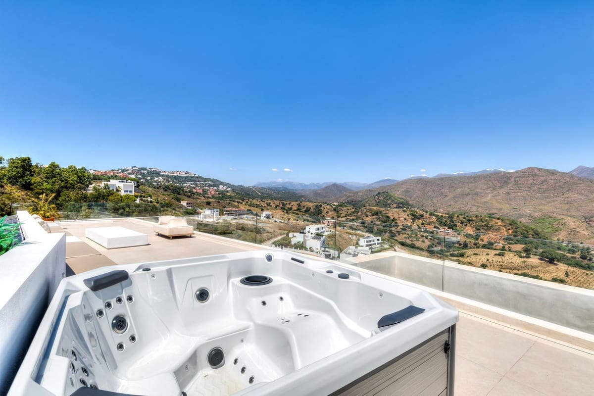 5 chambre Villa/Maison à vendre à Mijas Golf avec piscine garage - 3 100 000 € (Ref: 9450664)