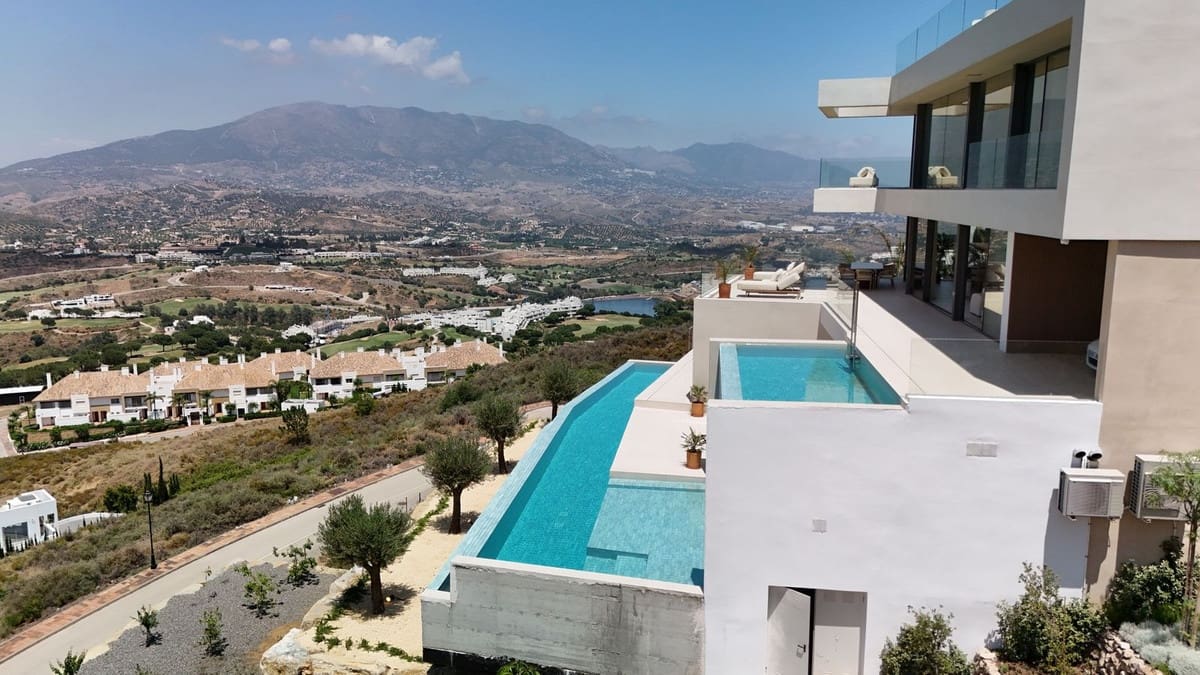 5 chambre Villa/Maison à vendre à Mijas Golf avec piscine garage - 3 100 000 € (Ref: 9450664)