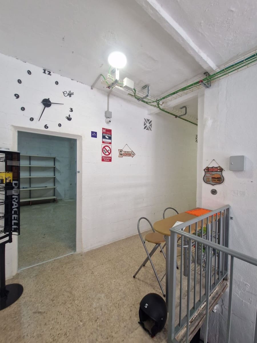 Commercial for sale in Fuengirola - € 890,000 (Ref: 9453639)