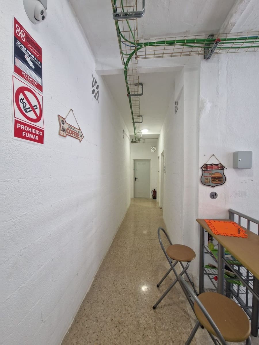 Kommersiell til salgs i Fuengirola - € 890 000 (Ref: 9453639)