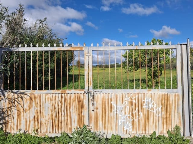 Teren niezagospodarowany na sprzedaż w Alhaurín de la Torre - 327 225 € (Ref: 9464891)