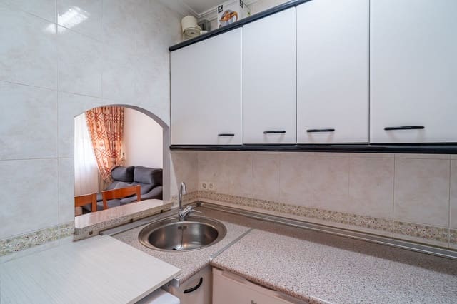1 slaapkamer Appartement te koop in Guadalmar, Málaga stad met zwembad - € 250.000 (Ref: 9491889)