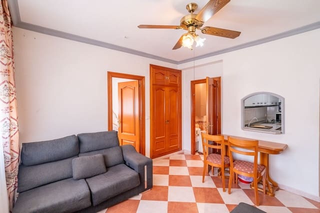 1 slaapkamer Appartement te koop in Guadalmar, Málaga stad met zwembad - € 250.000 (Ref: 9491889)