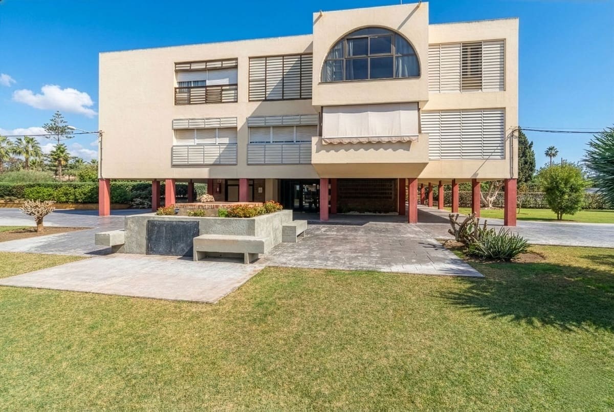 1 slaapkamer Appartement te koop in Churriana met zwembad - € 250.000 (Ref: 9491889)